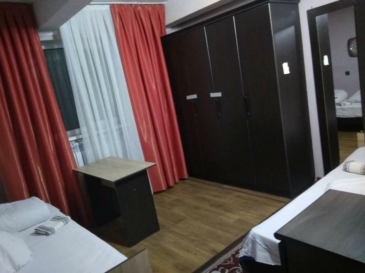 Saima Guest House Osh Exterior photo