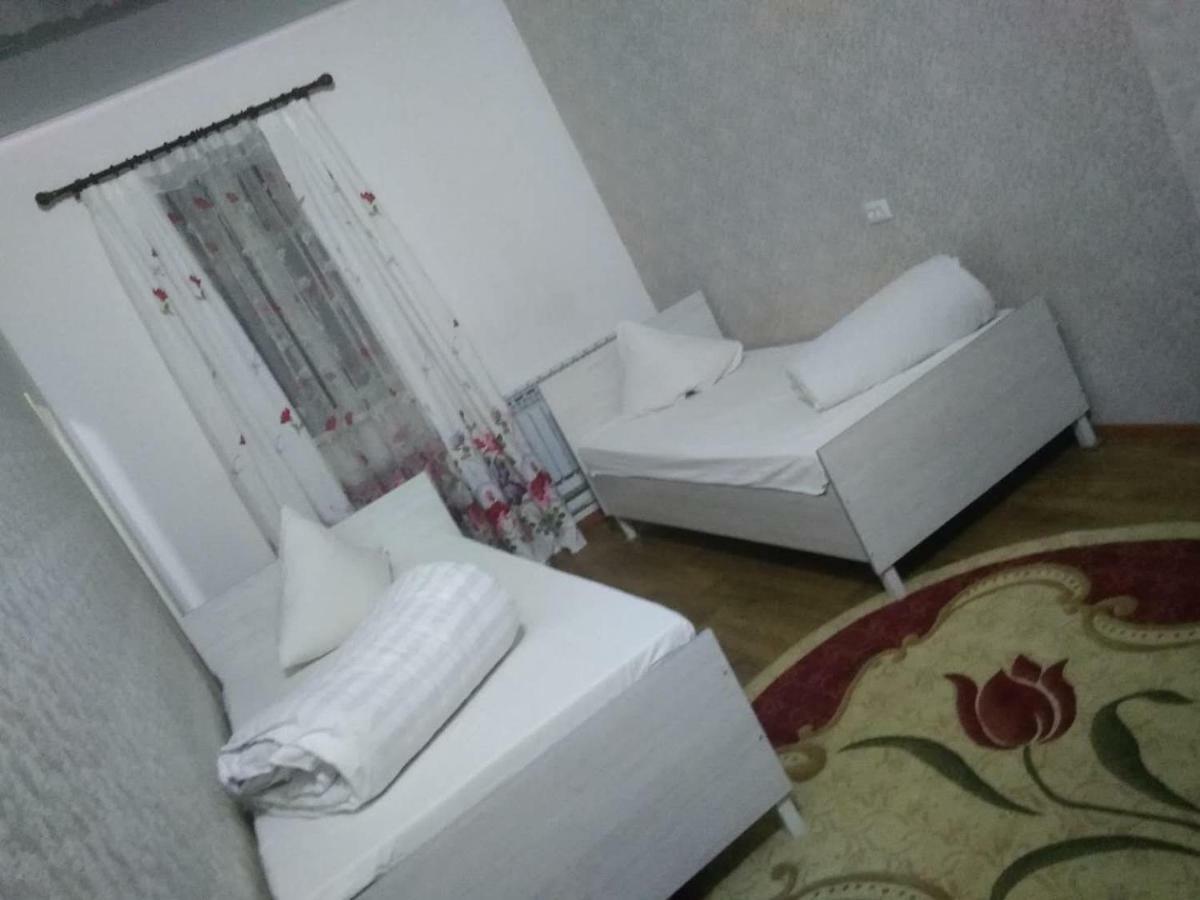 Saima Guest House Osh Exterior photo